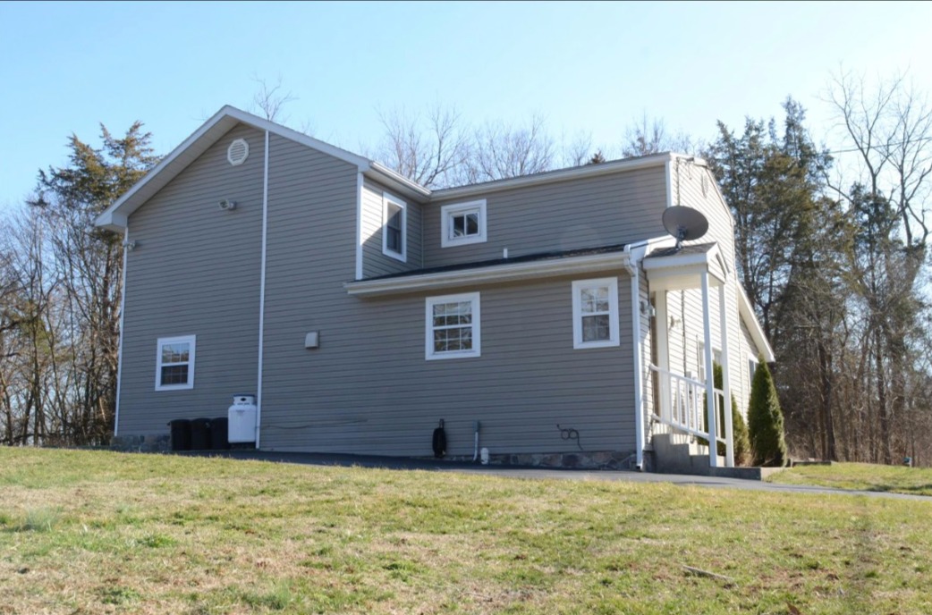 Front of home at 12731 Rockdale Road